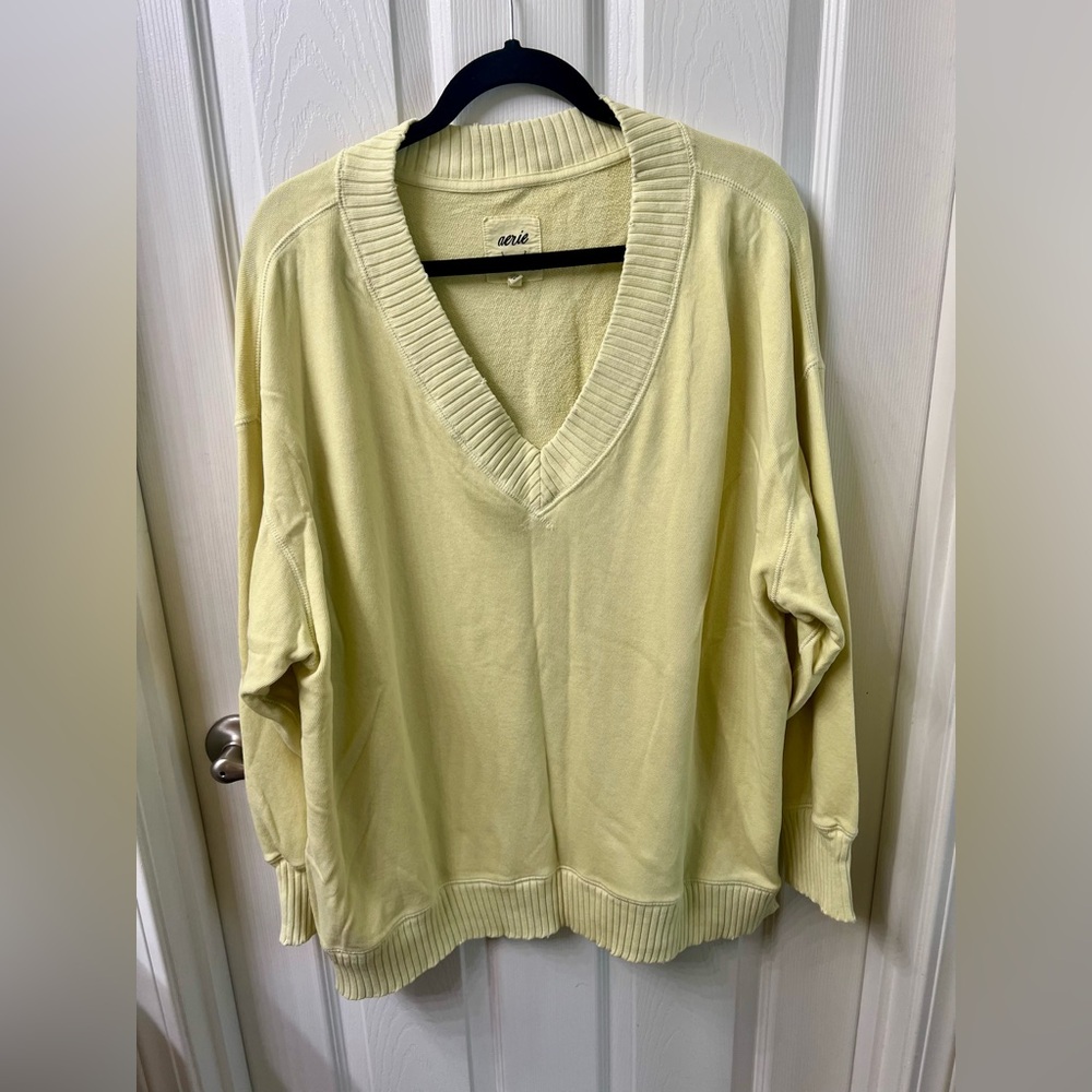 Aerie Light Yellow V-Neck Sweatshirt Size Medium